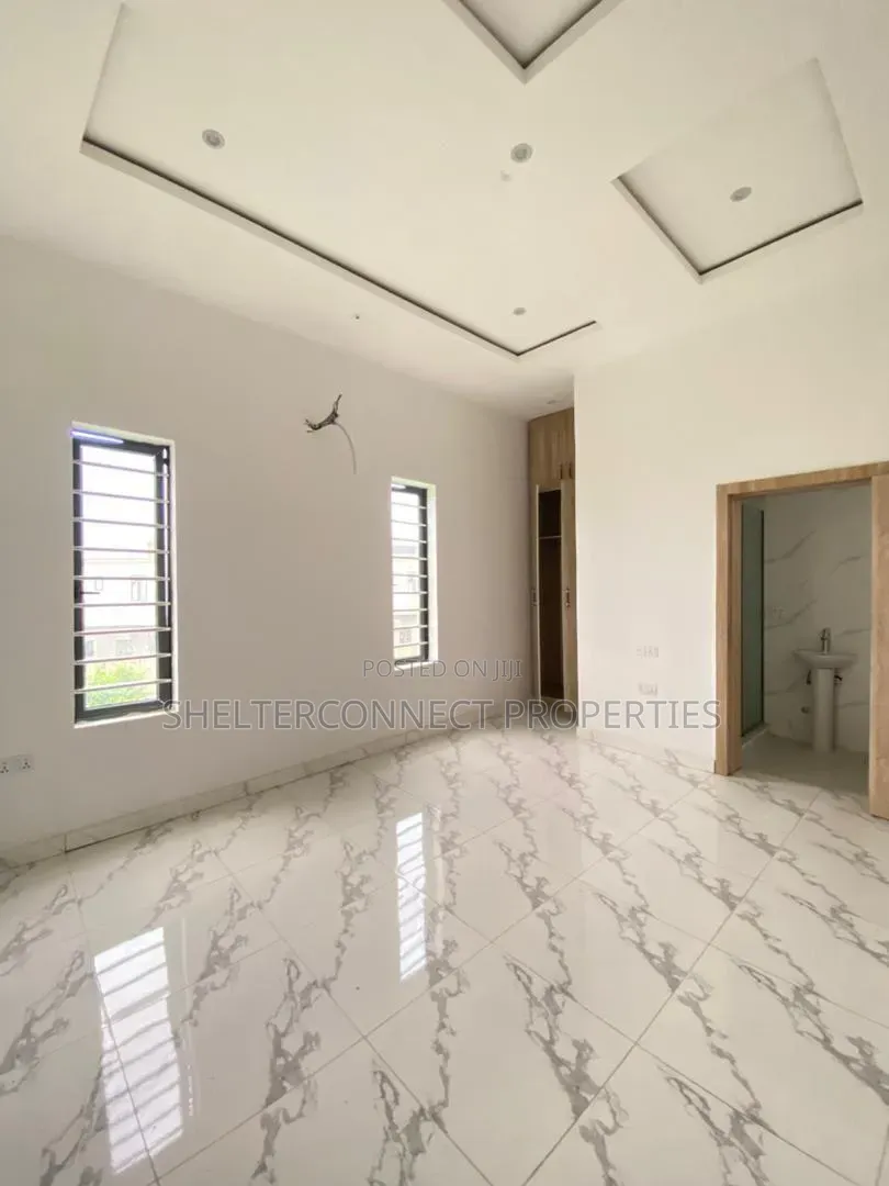 3bdrm Duplex in Abraham Adesanya Estate for sale in Abraham Adesanya Estate