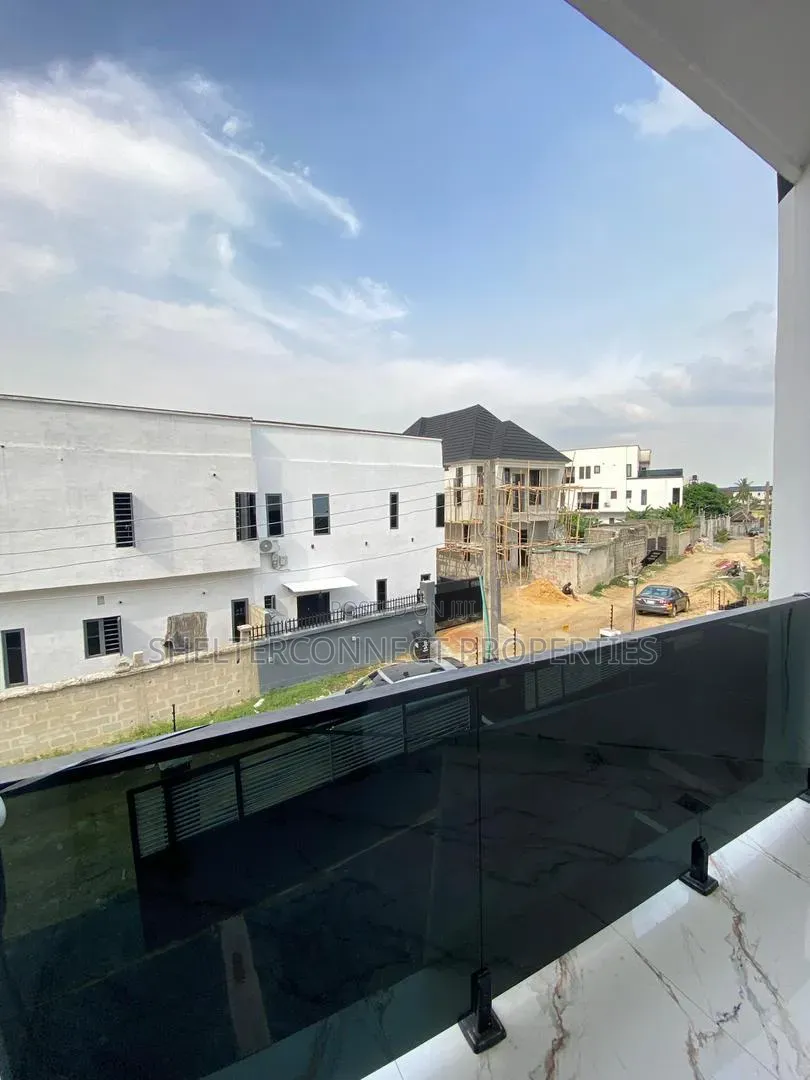 4bdrm Duplex in Sangotedo for sale in Sangotedo