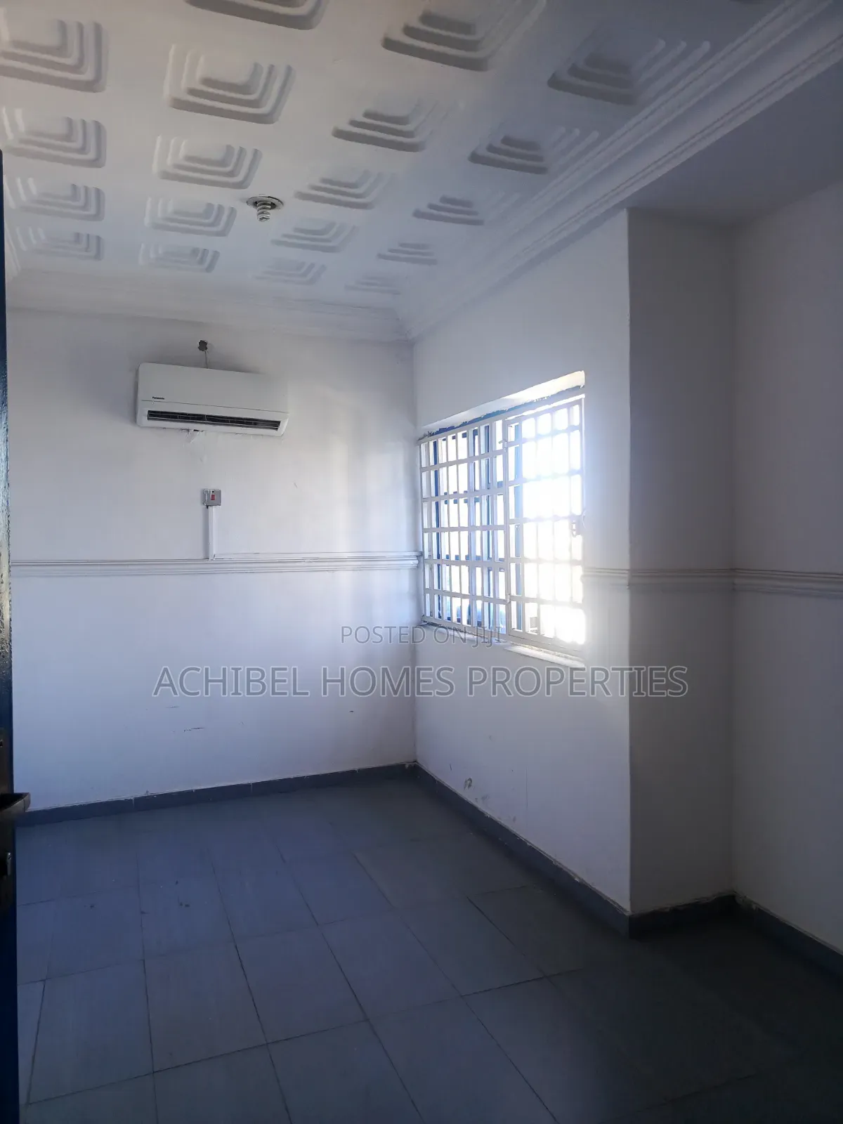 A Spacious Shop With Toilet for Commercial Use in Lekki Phase 2