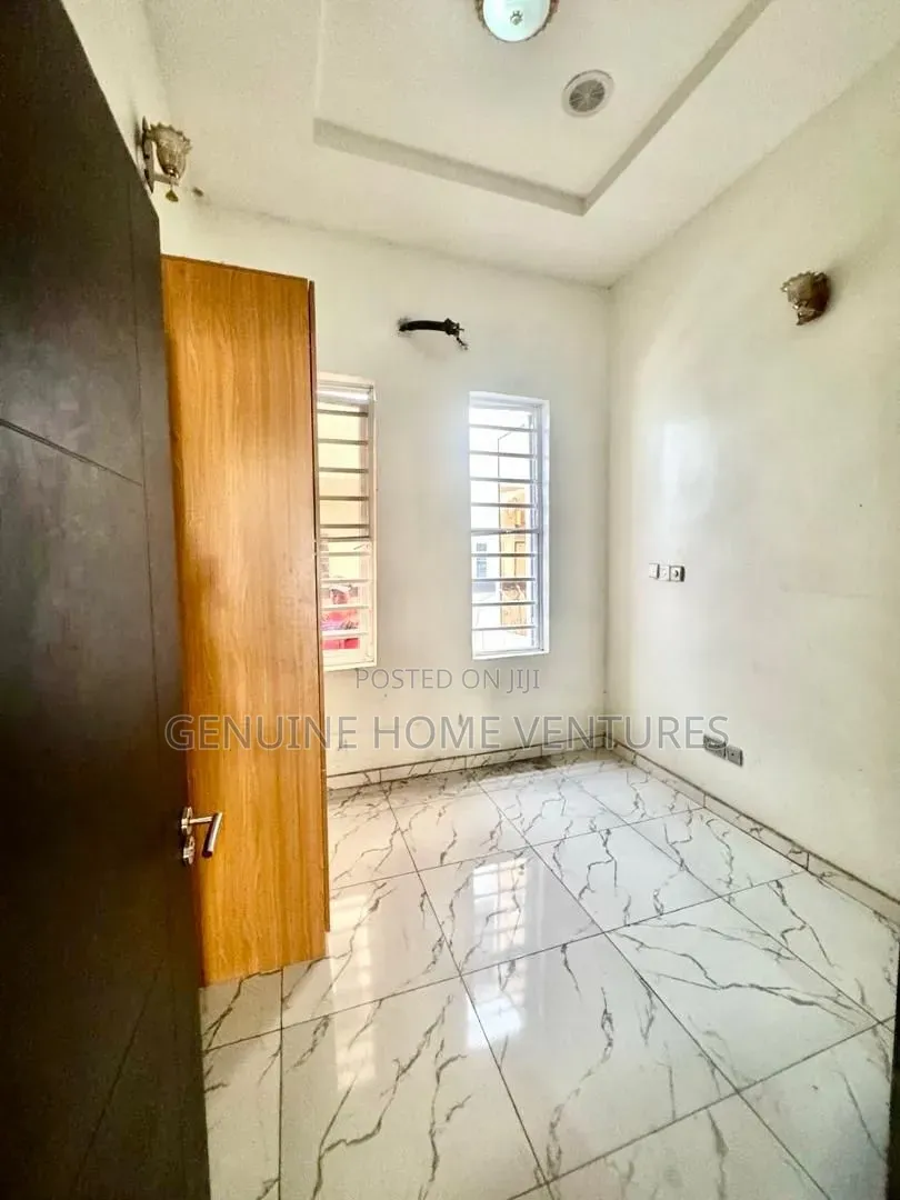 1bdrm Apartment in Royal Pine Estate, Ikota for rent in Ikota