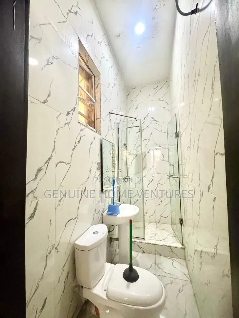 1bdrm Apartment in Royal Pine Estate, Ikota for rent in Ikota