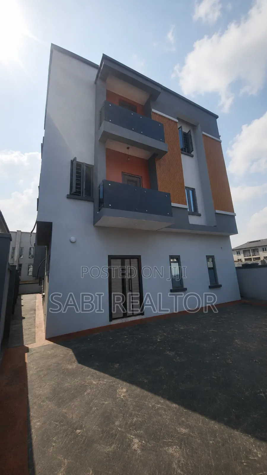 Furnished 5bdrm Duplex in Magodo Phase 1 for sale in GRA Phase 1