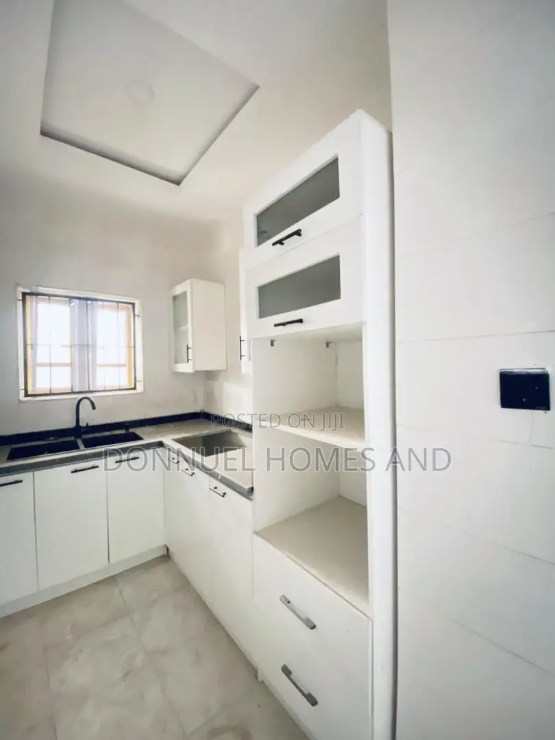 2bdrm Block of Flats in Sangotedo for sale in Sangotedo
