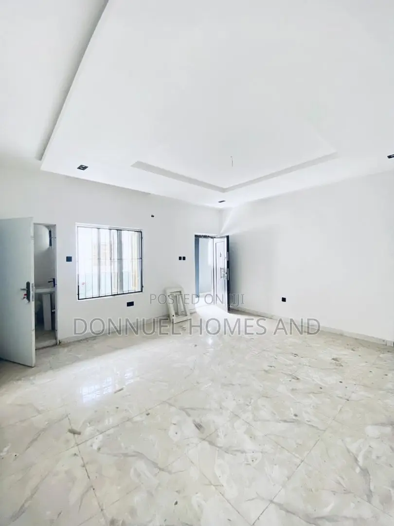 2bdrm Block of Flats in Sangotedo for sale in Sangotedo