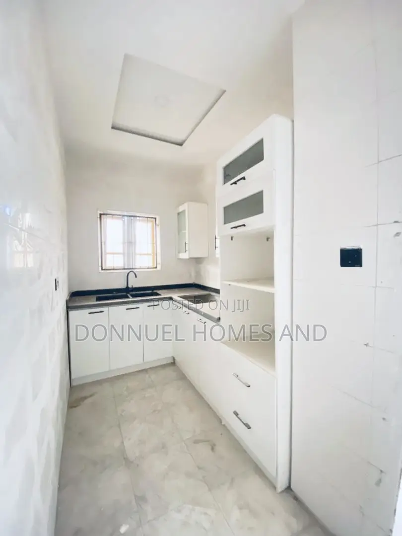 2bdrm Block of Flats in Sangotedo for sale in Sangotedo