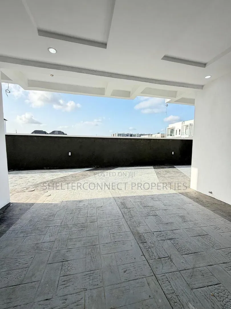 3bdrm Duplex in Abraham Adesanya Estate for sale in Abraham Adesanya Estate