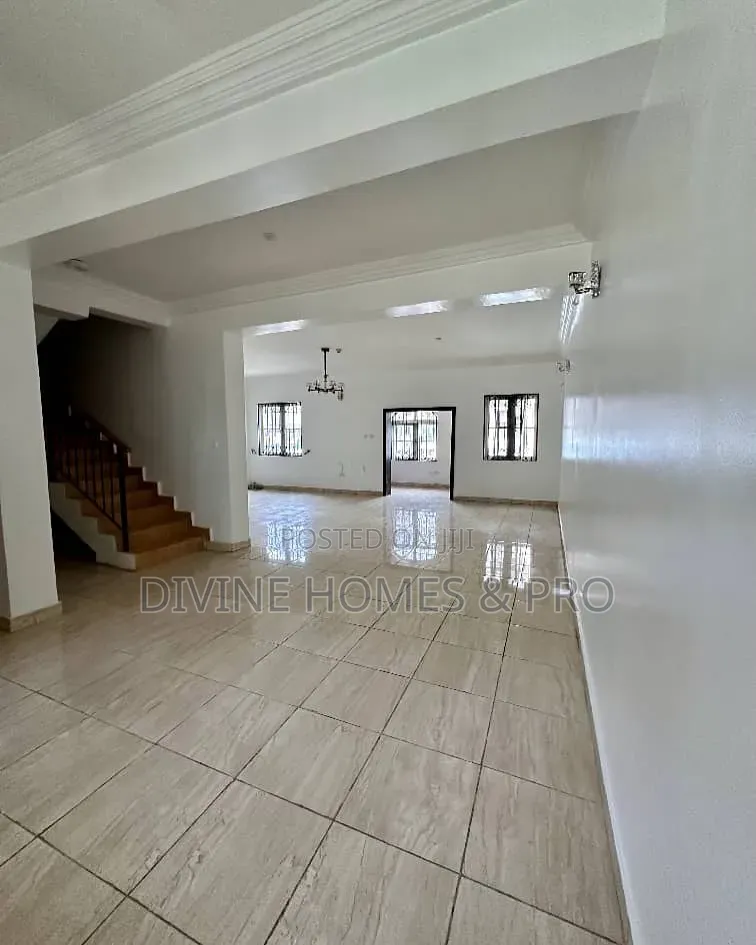 4bdrm Townhouse / Terrace in Gudu By Apo for rent in Gudu