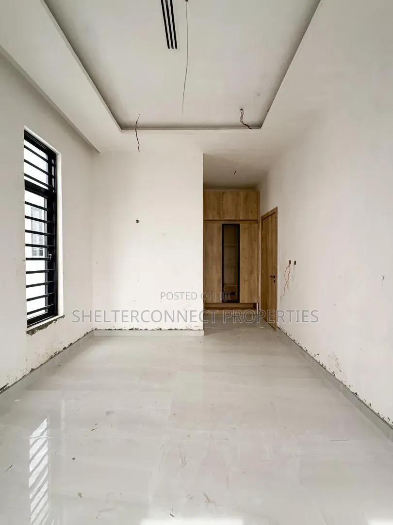 6bdrm Duplex in Victoria Island Extension for sale in Victoria Island Extension