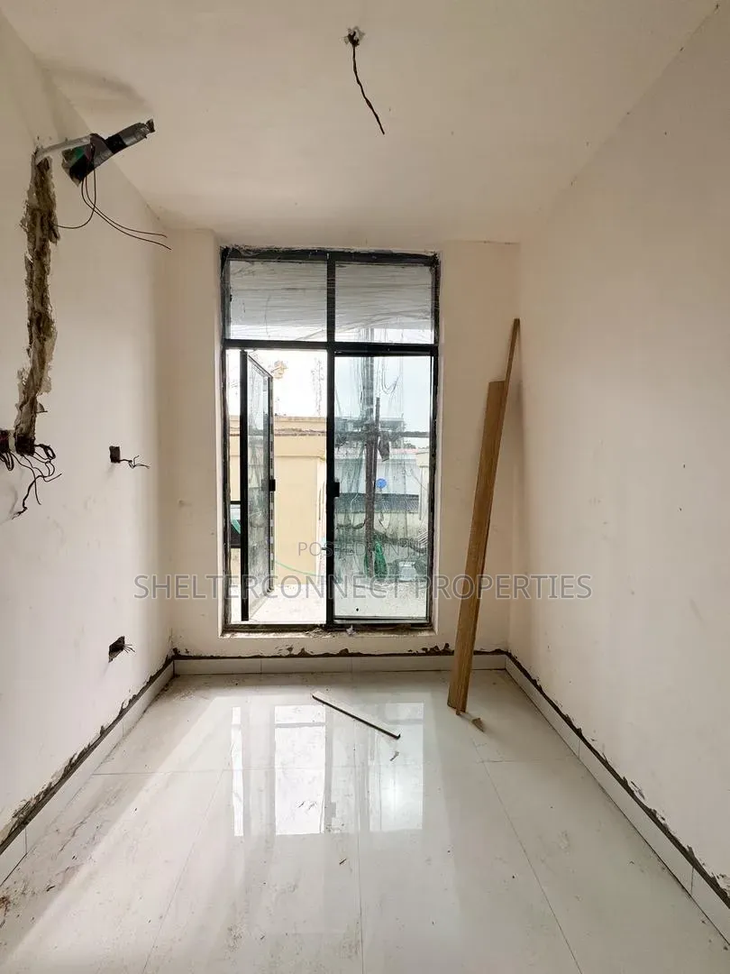 2bdrm Apartment in Victoria Island Extension for sale in Victoria Island Extension