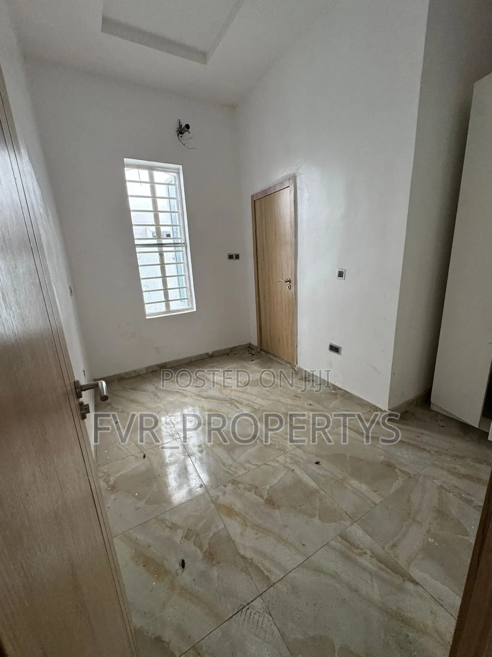 Mini Flat in Gra, Ikota for rent in Ikota