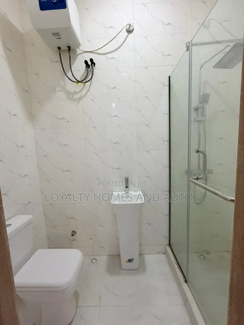 5bdrm Duplex in GRA Phase 2 Shangisha for sale in GRA Phase 2 Shangisha