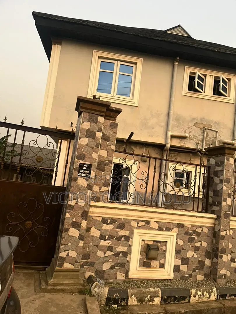 2bdrm Block of Flats in Transformer, Obafemi-Owode for sale in Obafemi-Owode
