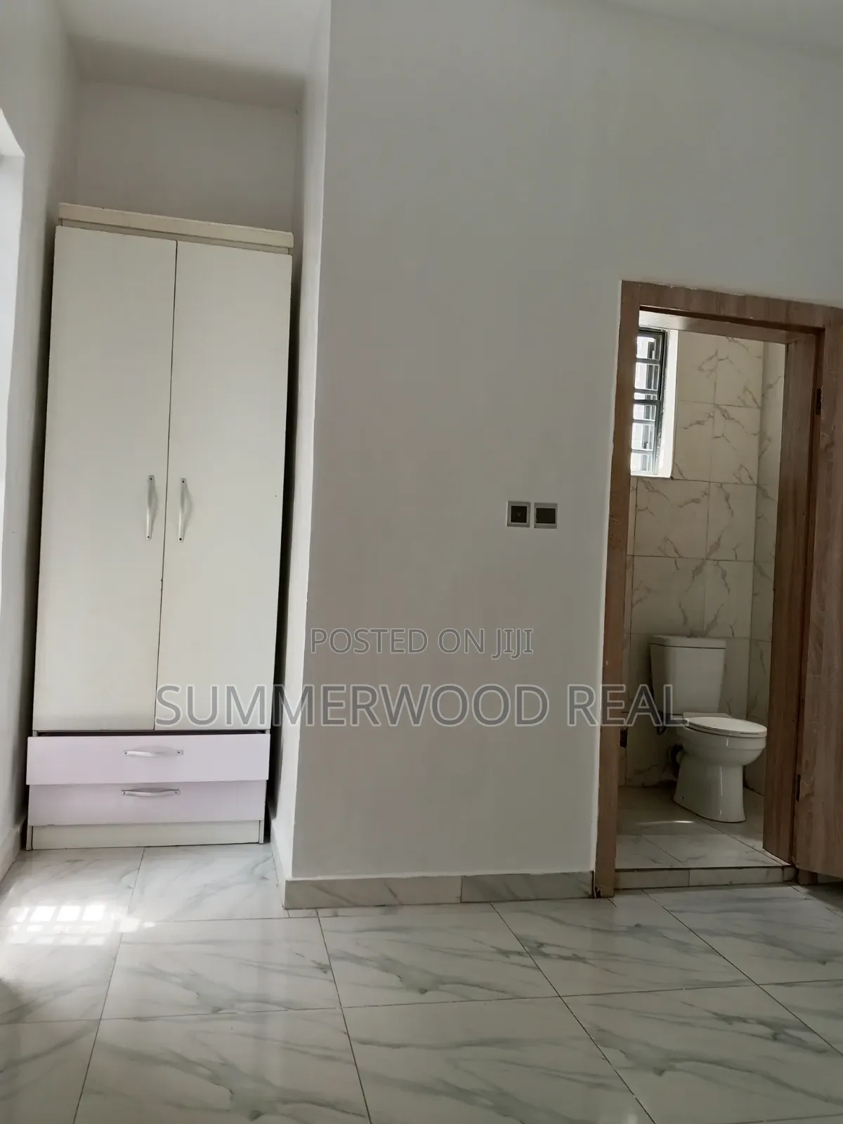4bdrm Duplex in Ikota for rent in Ikota