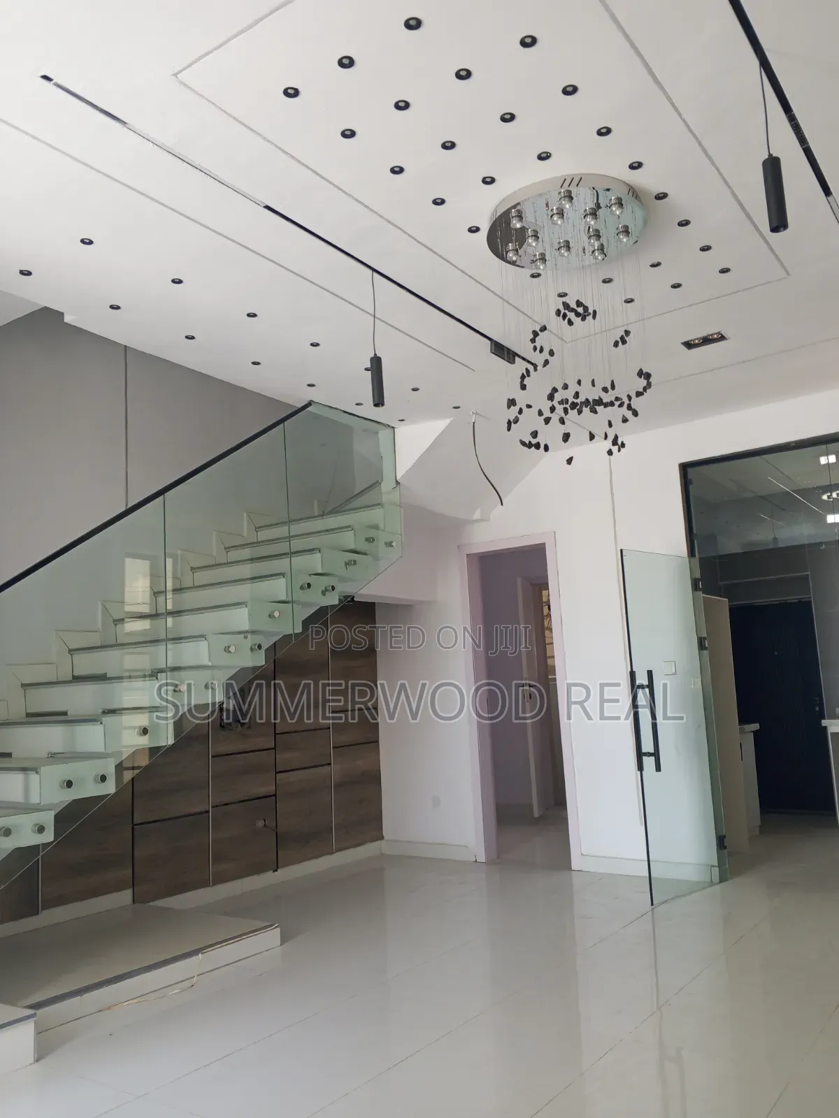 4bdrm Duplex in Ikota for sale in Ikota