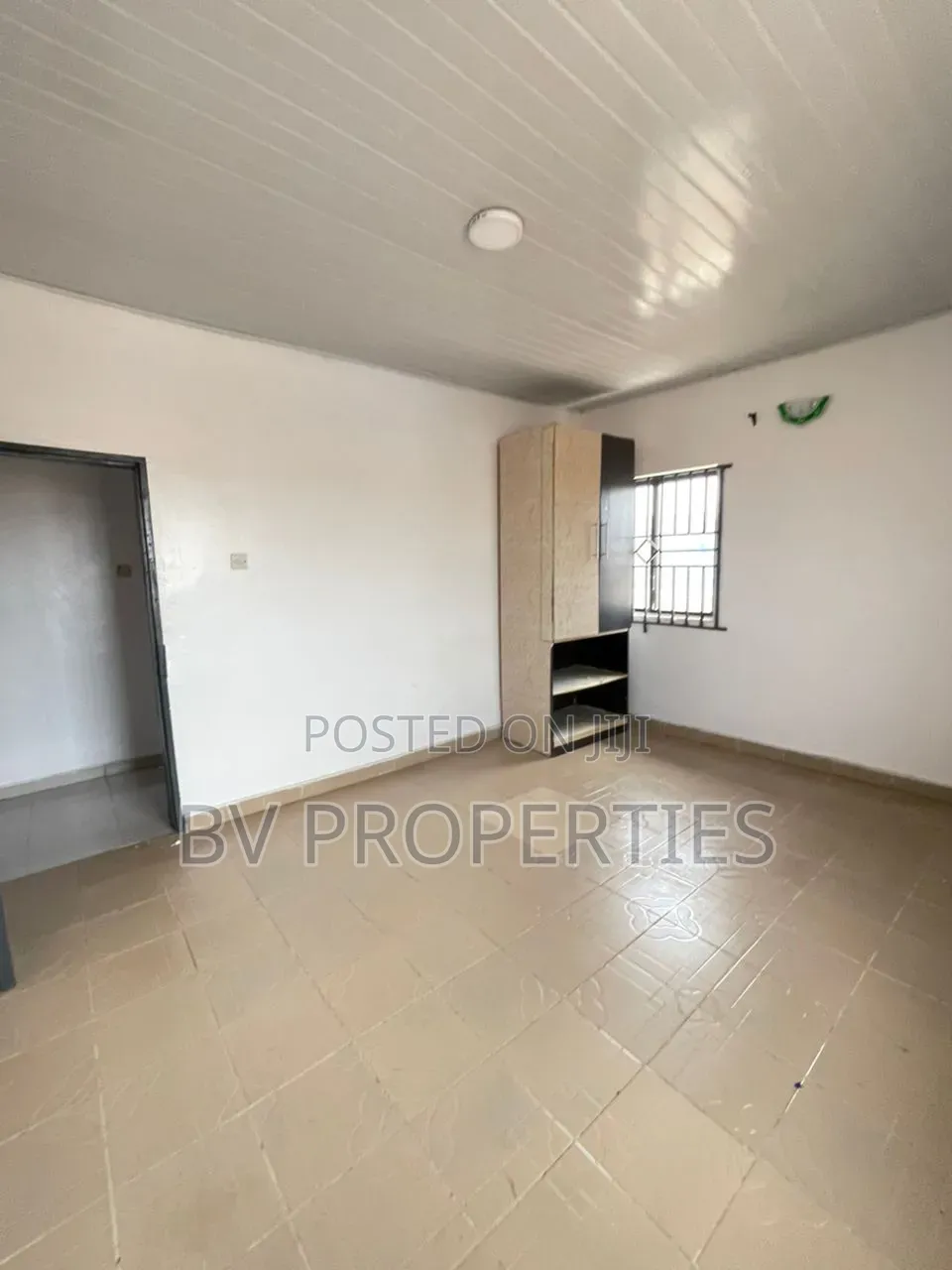 1bdrm Penthouse in Igbo-efon for rent in Igbo-efon