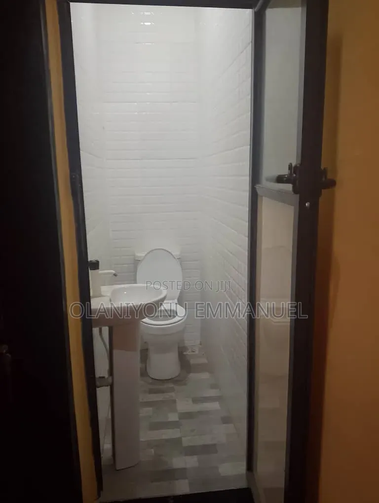 Furnished 1bdrm Apartment in New Oko Oba for rent in New Oko Oba