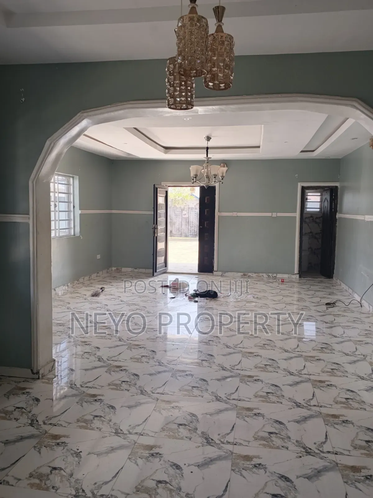 Furnished 3bdrm Block of Flats in Maculay Bayeku, Igbogbo for rent in Igbogbo