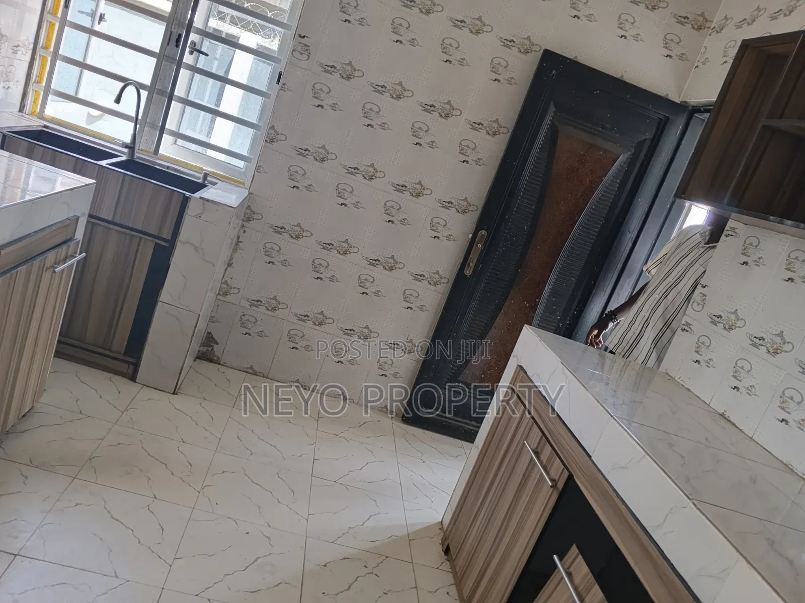 Furnished 3bdrm Block of Flats in Maculay Bayeku, Igbogbo for rent in Igbogbo