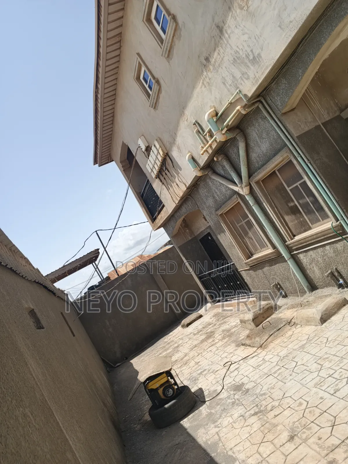 2bdrm Block of Flats in Emily Bustop Igbogbo for rent in Igbogbo