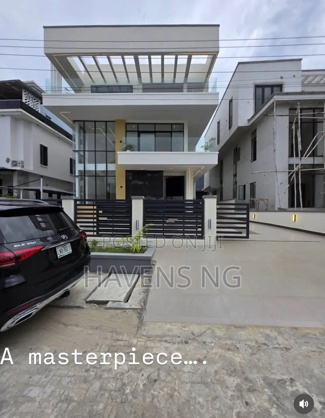 5bdrm Duplex in Ikota for sale in Ikota