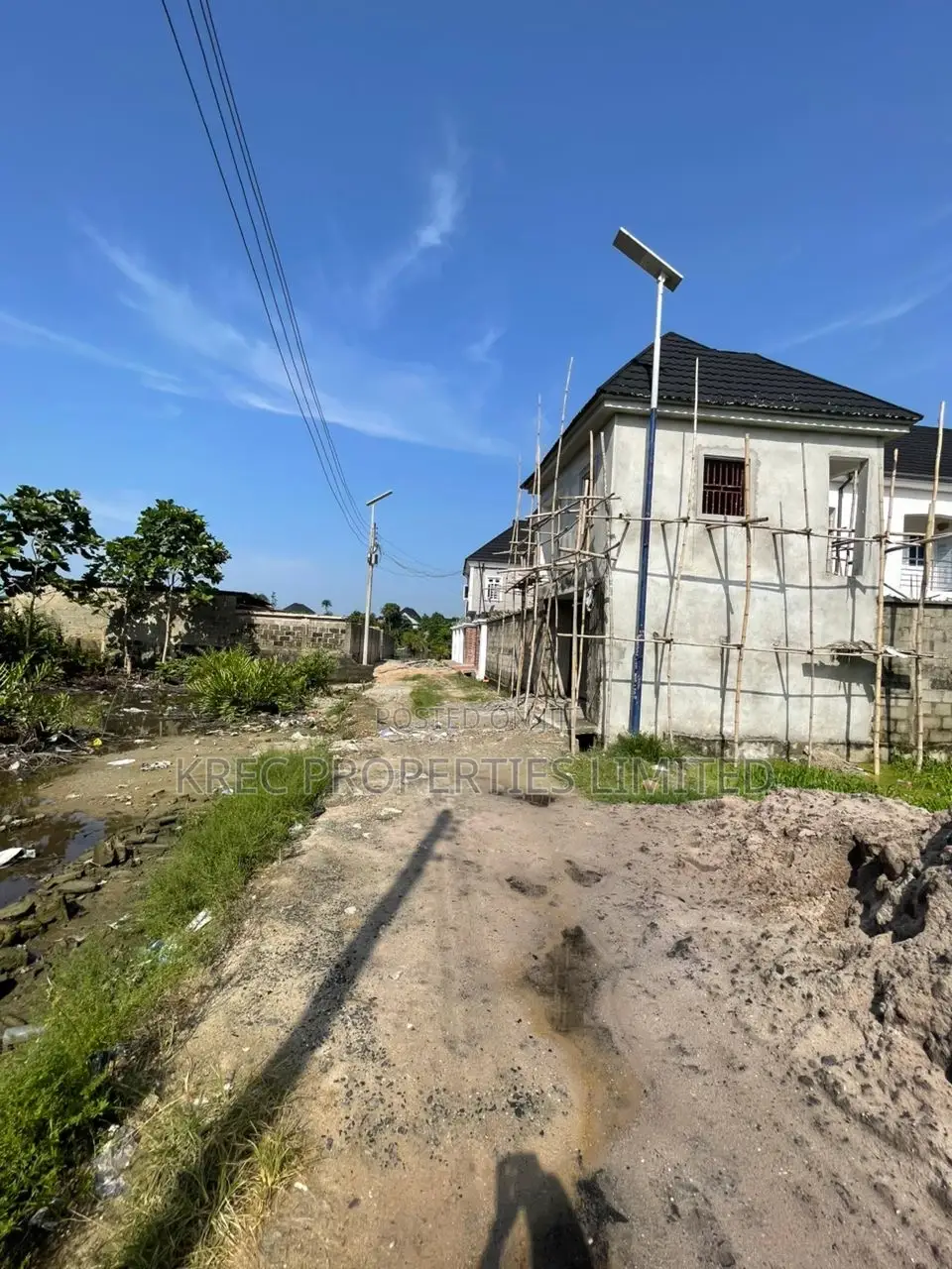 Iwofe -Eliparanwo Road in Wimpy