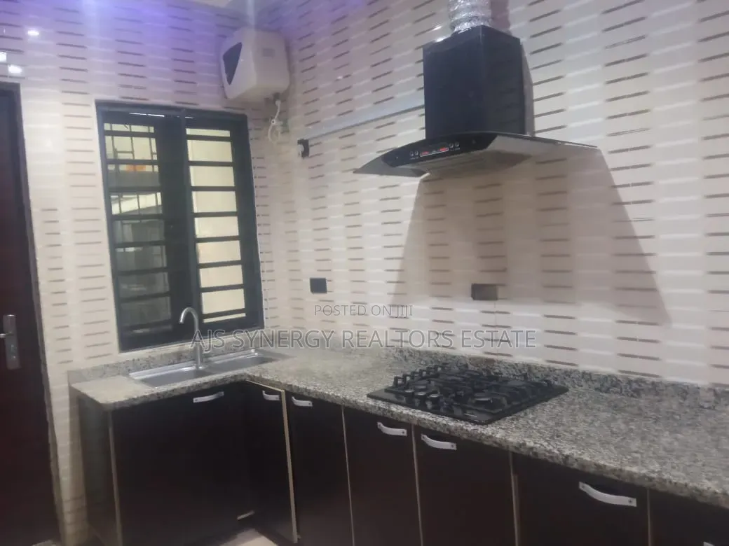 3bdrm Duplex in Ologolo for rent in Ologolo