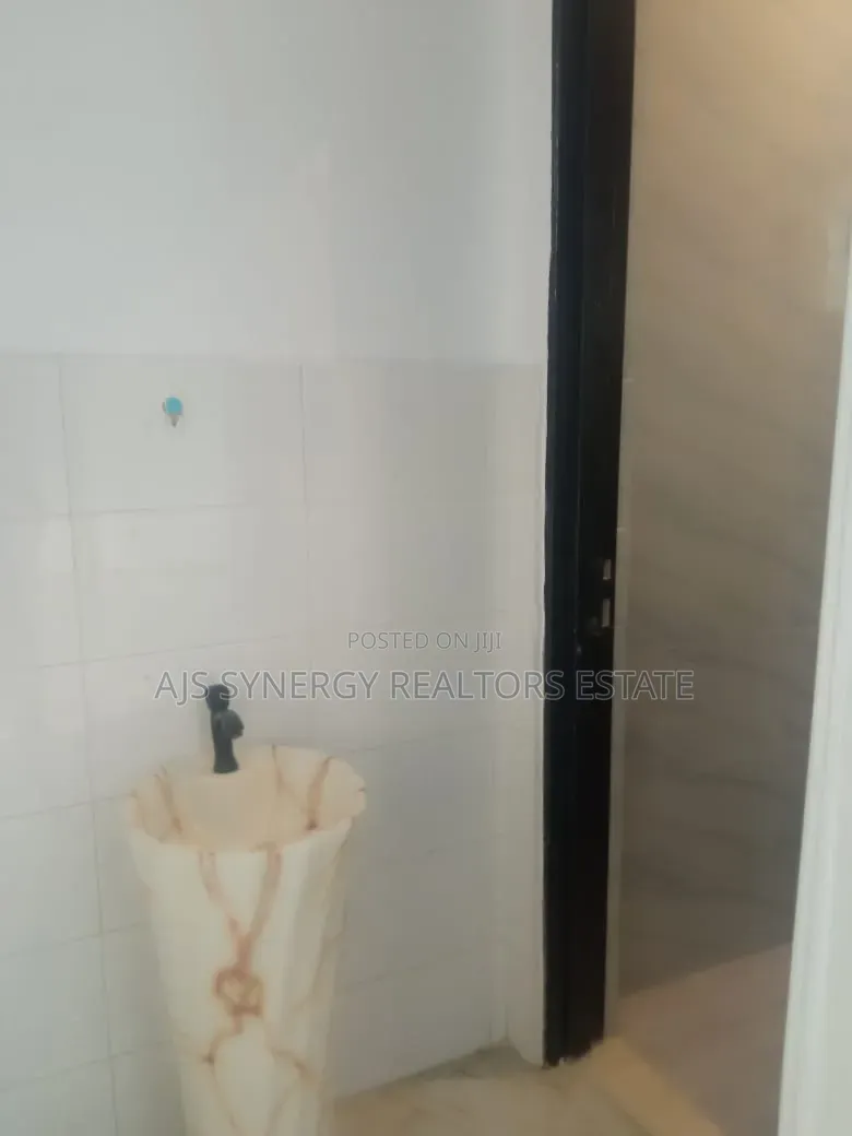 3bdrm Duplex in Ologolo for rent in Ologolo