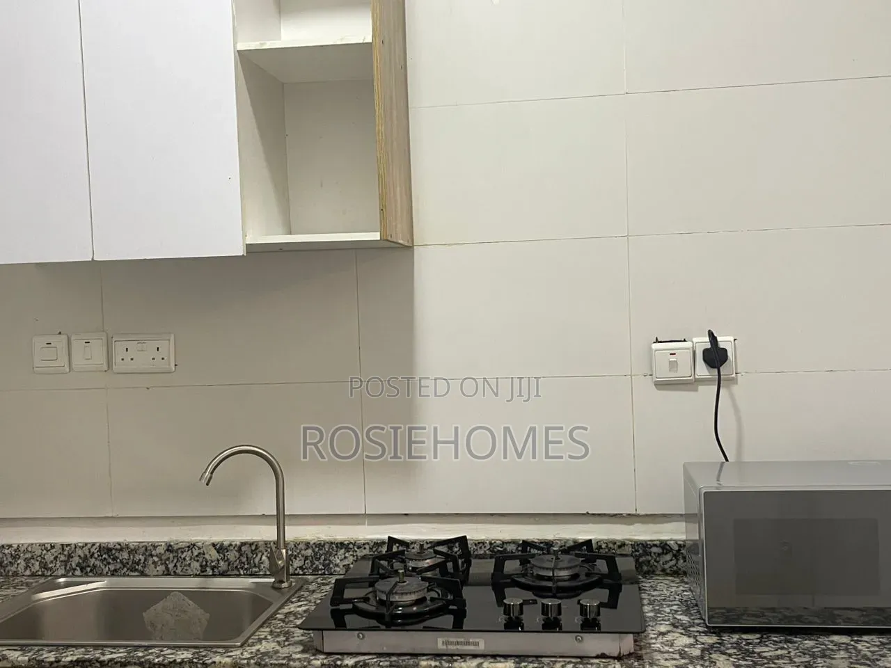 Furnished 2bdrm Apartment in View Estate, Chevron for rent in Chevron
