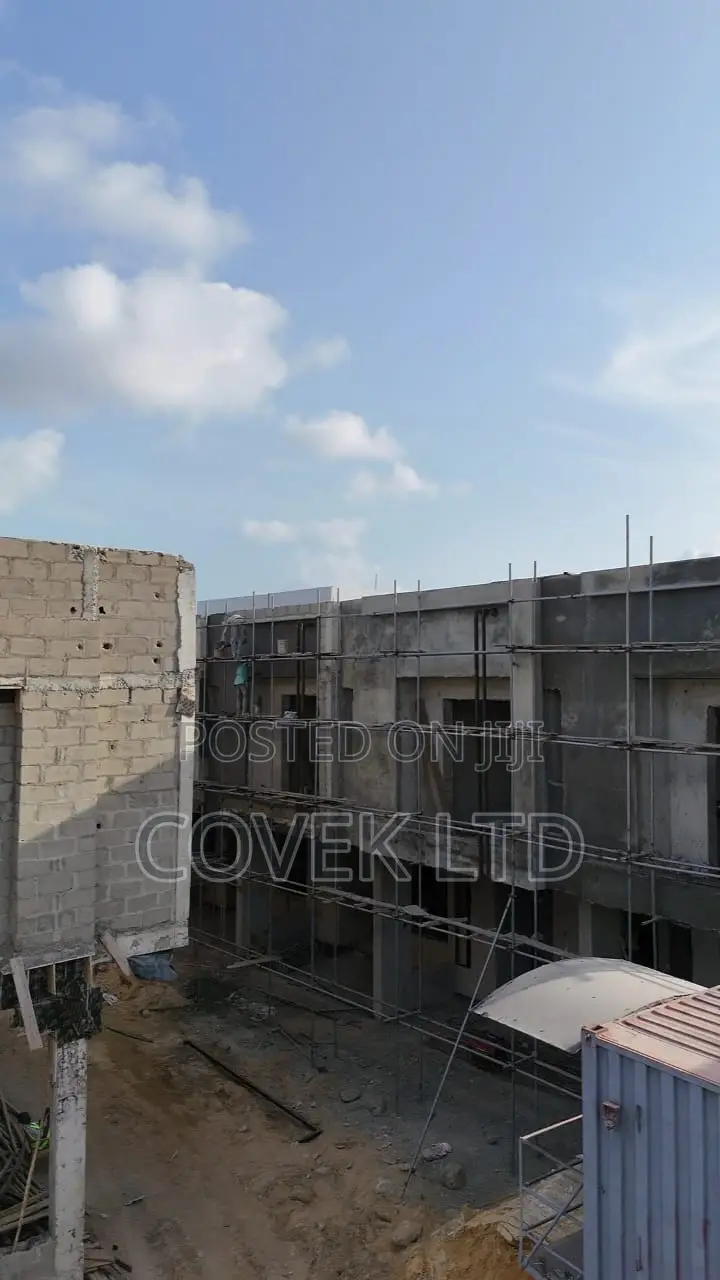 4bdrm Townhouse/Terrace In Creeklane Estate, Osapa London For Sale in Osapa london