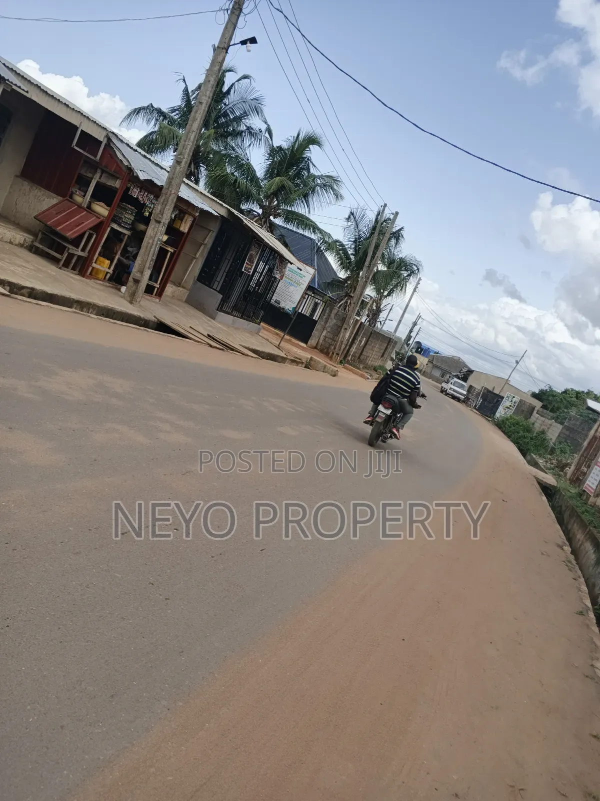 Family Deed Teacher Quarter in Igbogbo