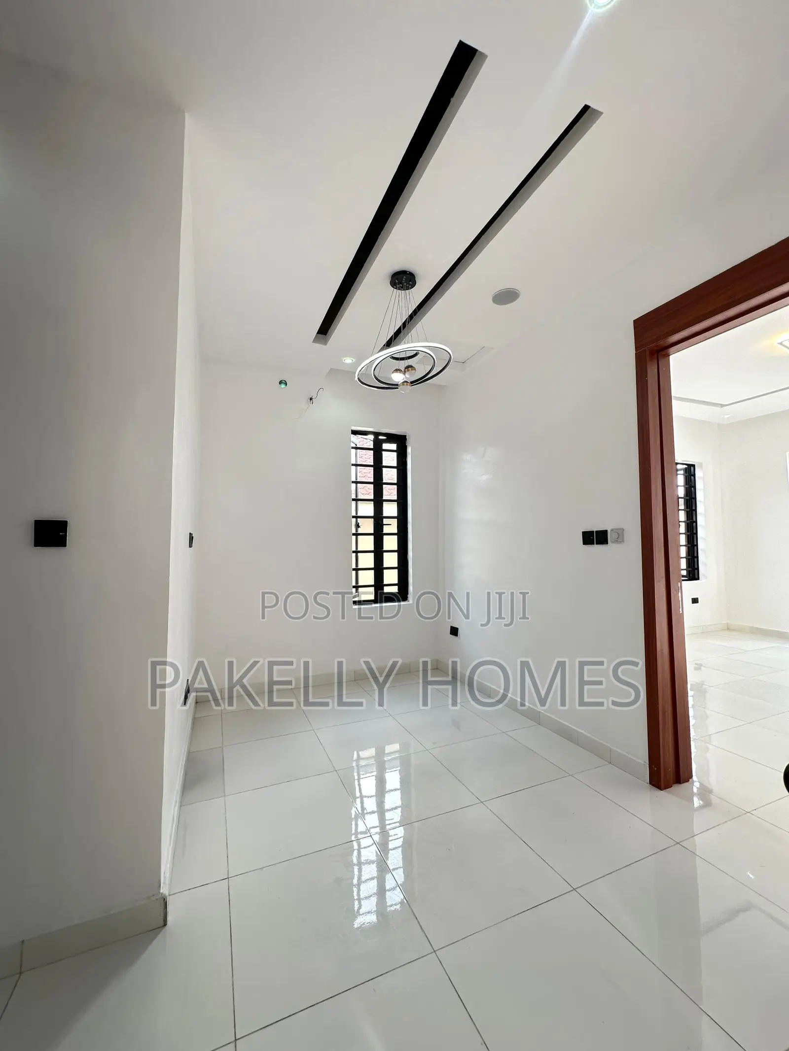 Well-Built Spacious Luxury 4 Bedroom Fully Detached Duplex in Off Lekki-Epe Expressway