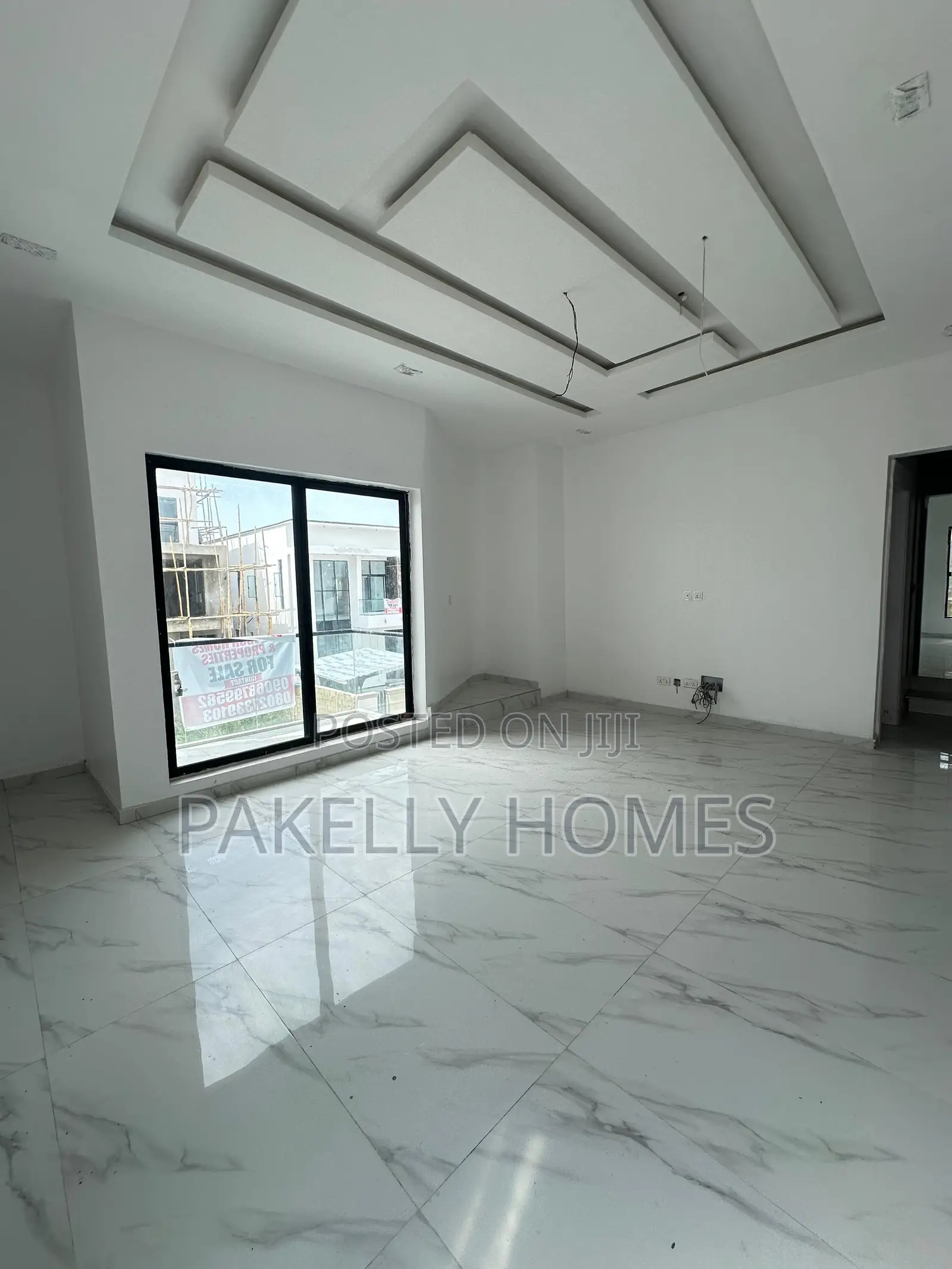 Spacious Luxury 4 Bedroom Fully Detached Duplex in Chevron