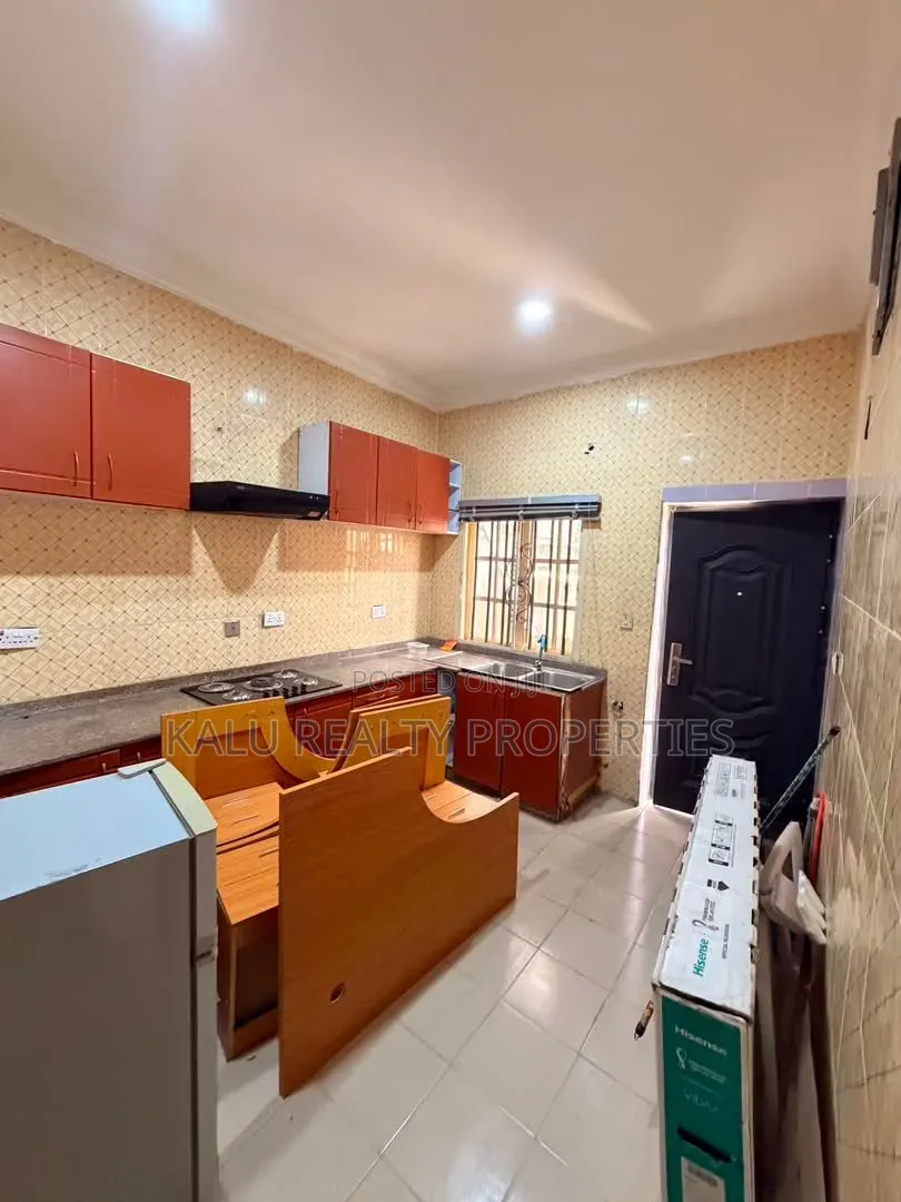 Beautiful Office Space With Excellent Facilities in Lekki Phase 1