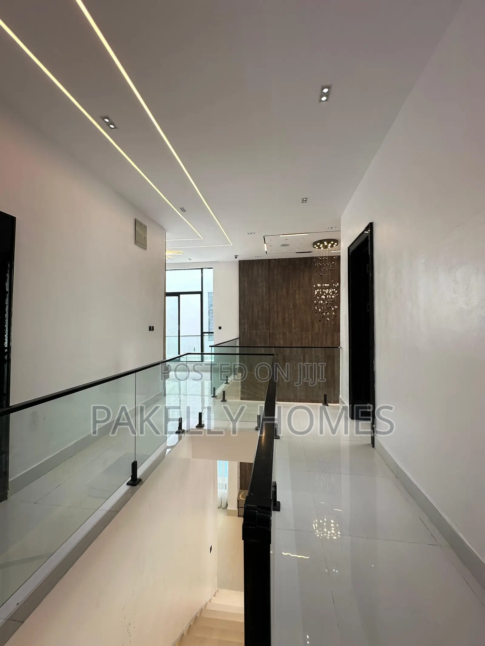 Outstanding Spacious Luxury 5 Bedroom Fully Detached Duplex in Lekki Expressway