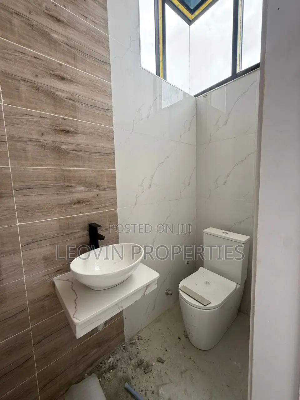 4bdrm Duplex in Lekki Phase 2 for sale in Lekki Phase 2