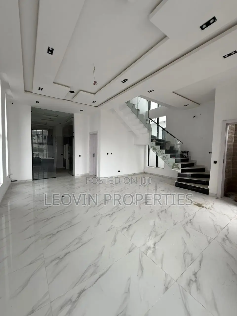 4bdrm Duplex in Lekki Phase 2 for sale in Lekki Phase 2