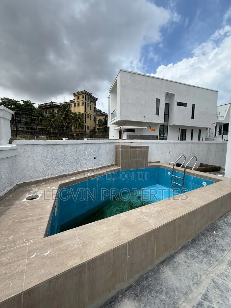 4bdrm Duplex in Lekki Phase 2 for sale in Lekki Phase 2