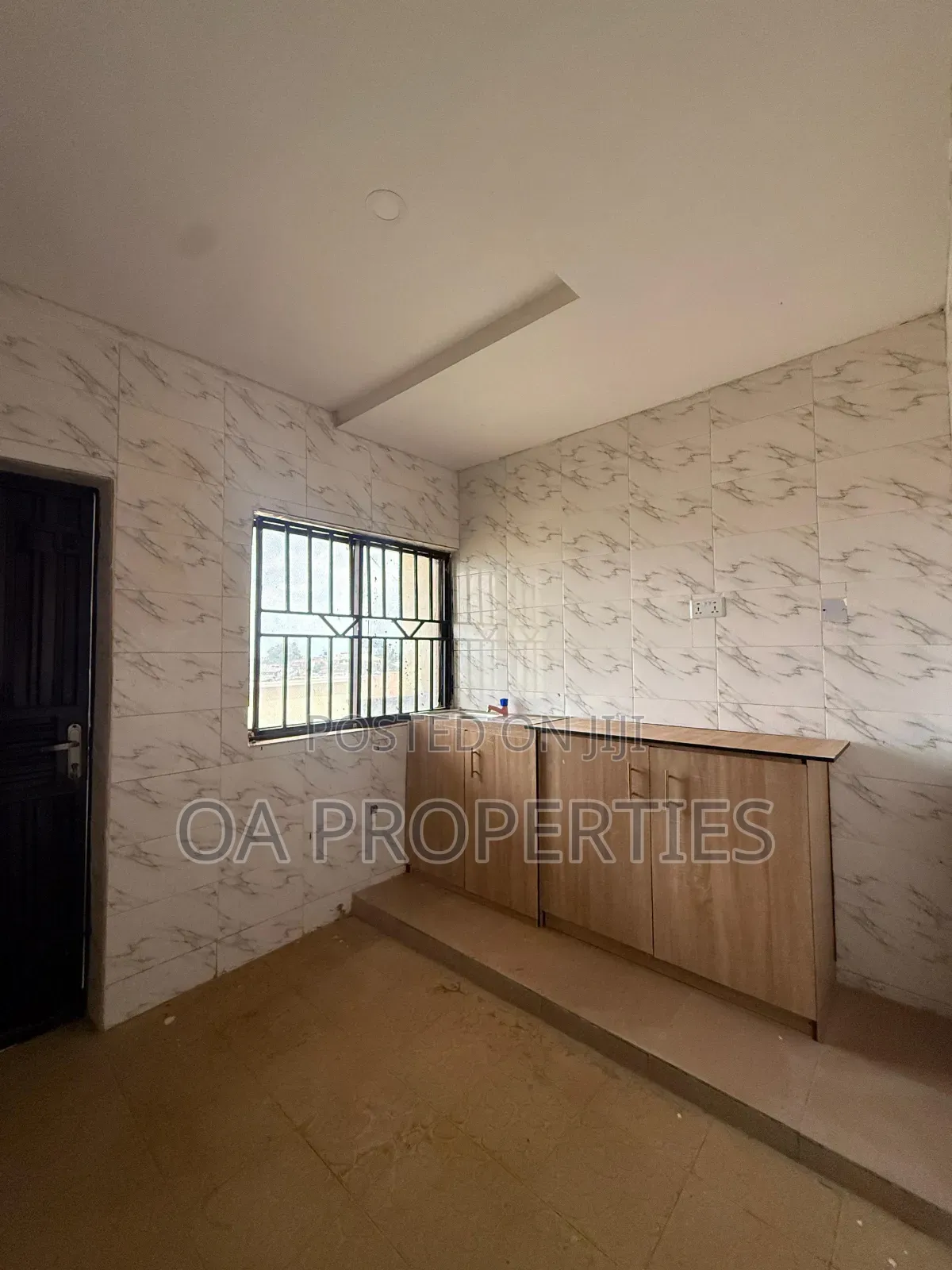2bdrm Apartment in Ayegoro, Adjacent for rent in Ibadan