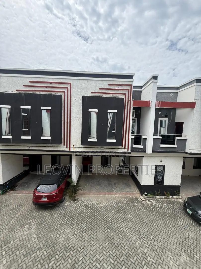2bdrm Duplex in Lekki Phase 2 for sale in Lekki Phase 2