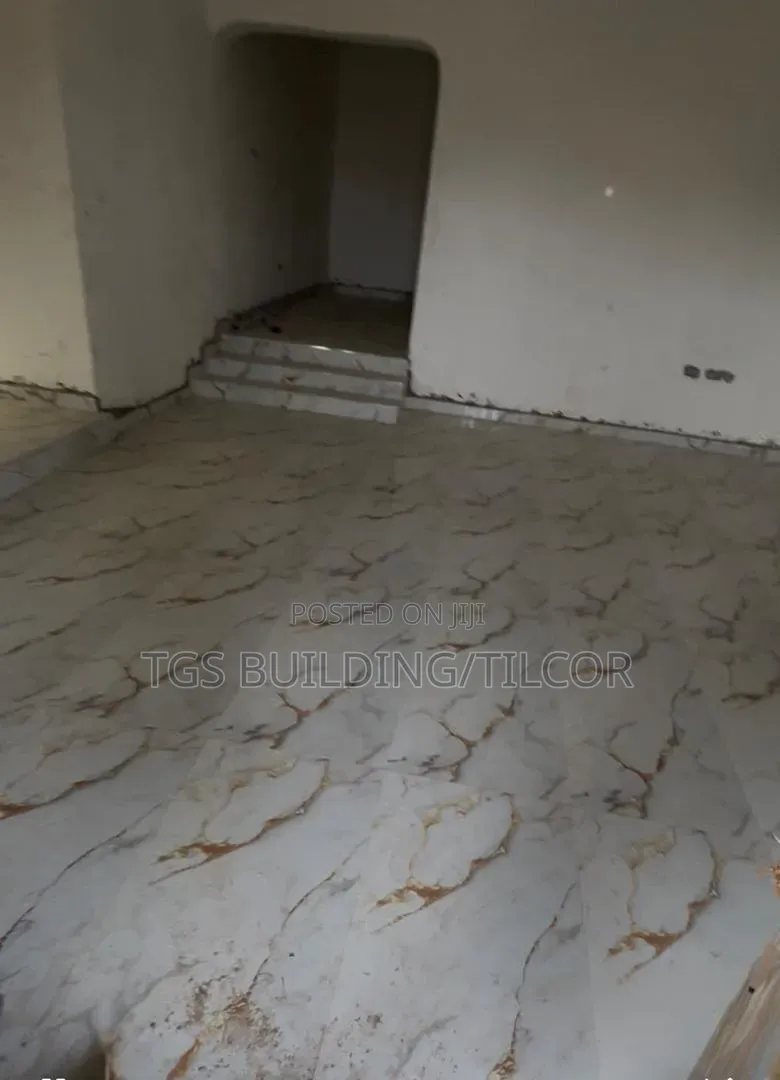 4bdrm Bungalow in Aba Igbagbo Estate, Akobo for sale in Akobo
