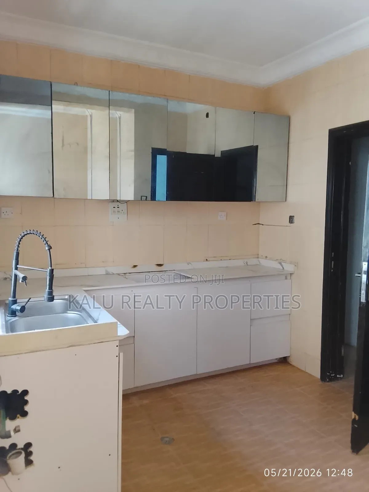 3bdrm Apartment in Lekki Phase1 for rent in Lekki Phase 1