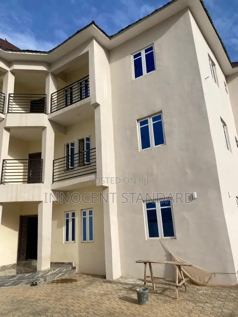 2bdrm Block of Flats in Fo1, Kubwa for sale in Kubwa