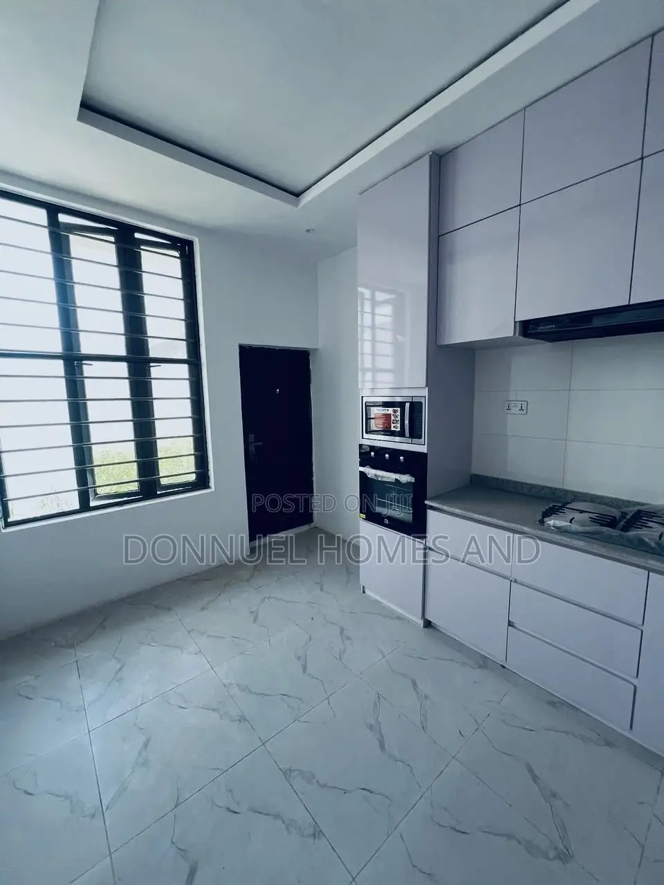 4bdrm Duplex in Ologolo for rent in Ologolo
