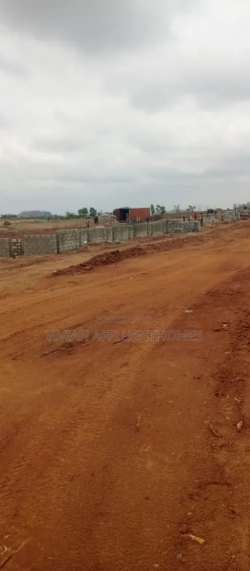 300sqm of Estate Plot for 5 Bedroom Terrace Duplex+Bq - Fcda C of O in Zone B