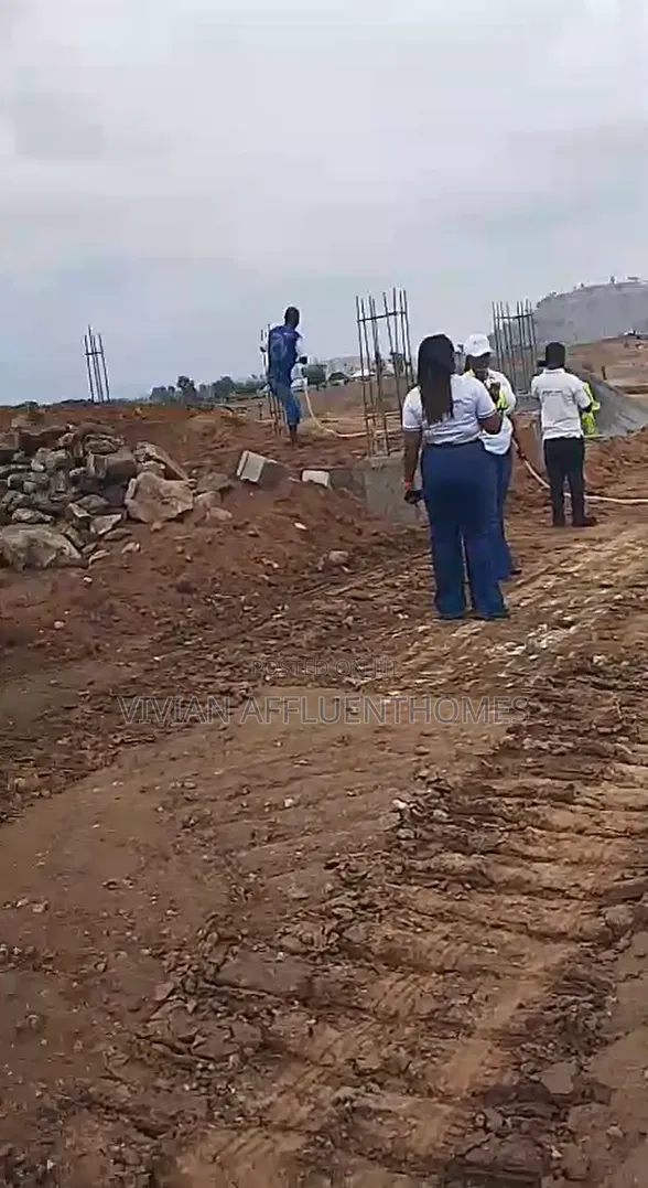 1000sqm of Estate Plot :6 Units of 3 Bedrm Block of Flats-Fcda C of O in Zone B