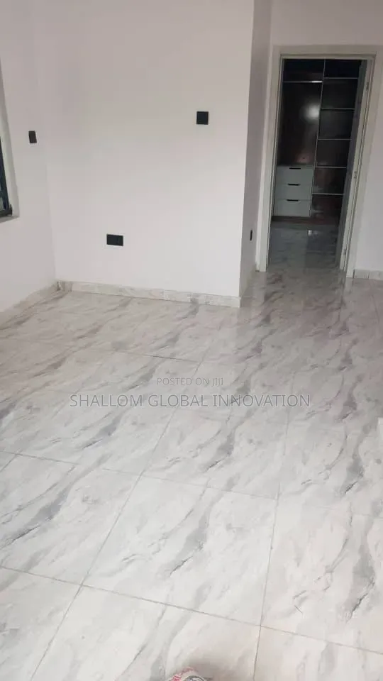 3bdrm Block of Flats in Elewuro, Akobo for rent in Akobo