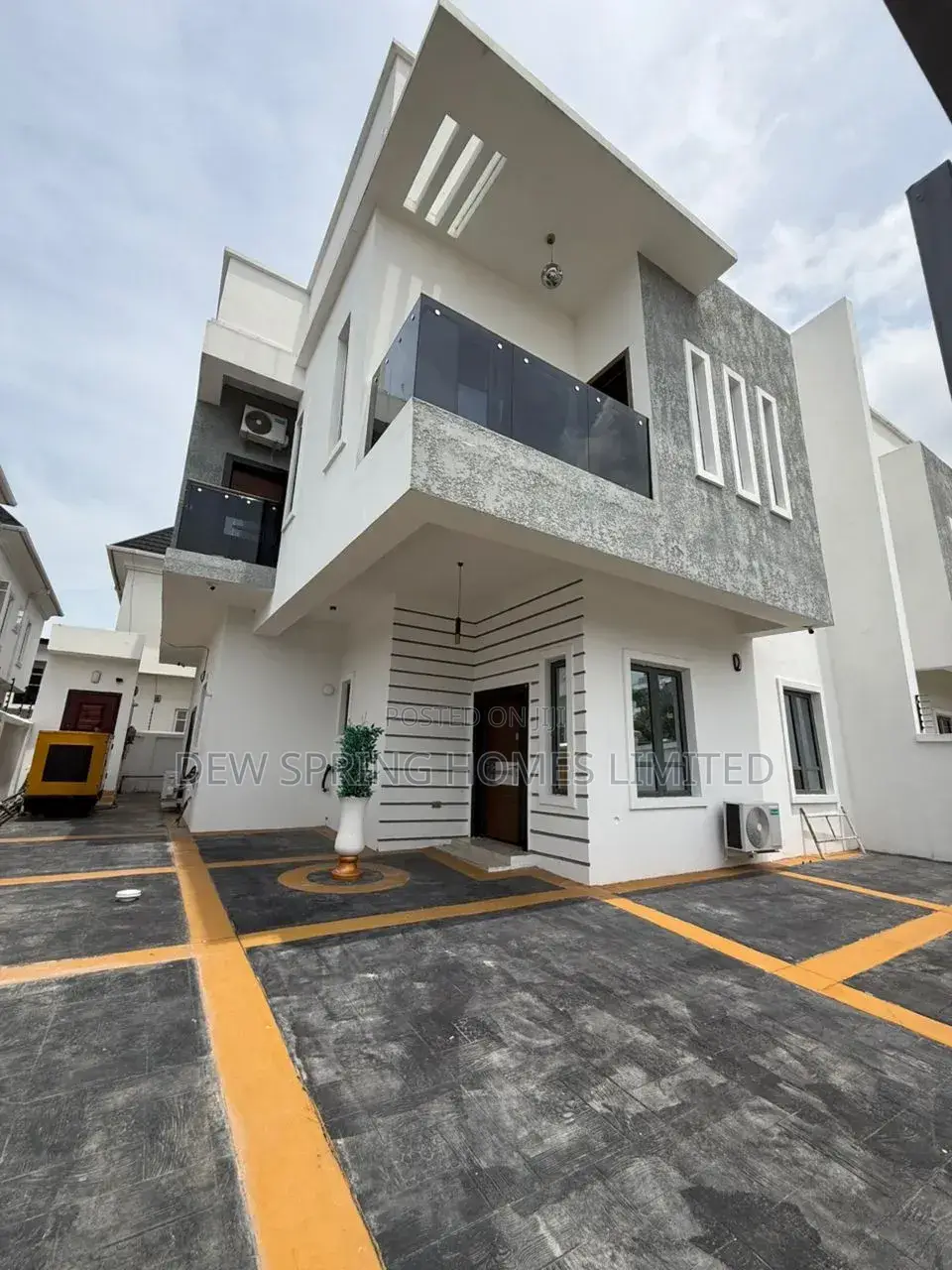 Furnished 4bdrm Duplex in Lekki Scheme 2, Peninsula Estate for sale in Peninsula Estate