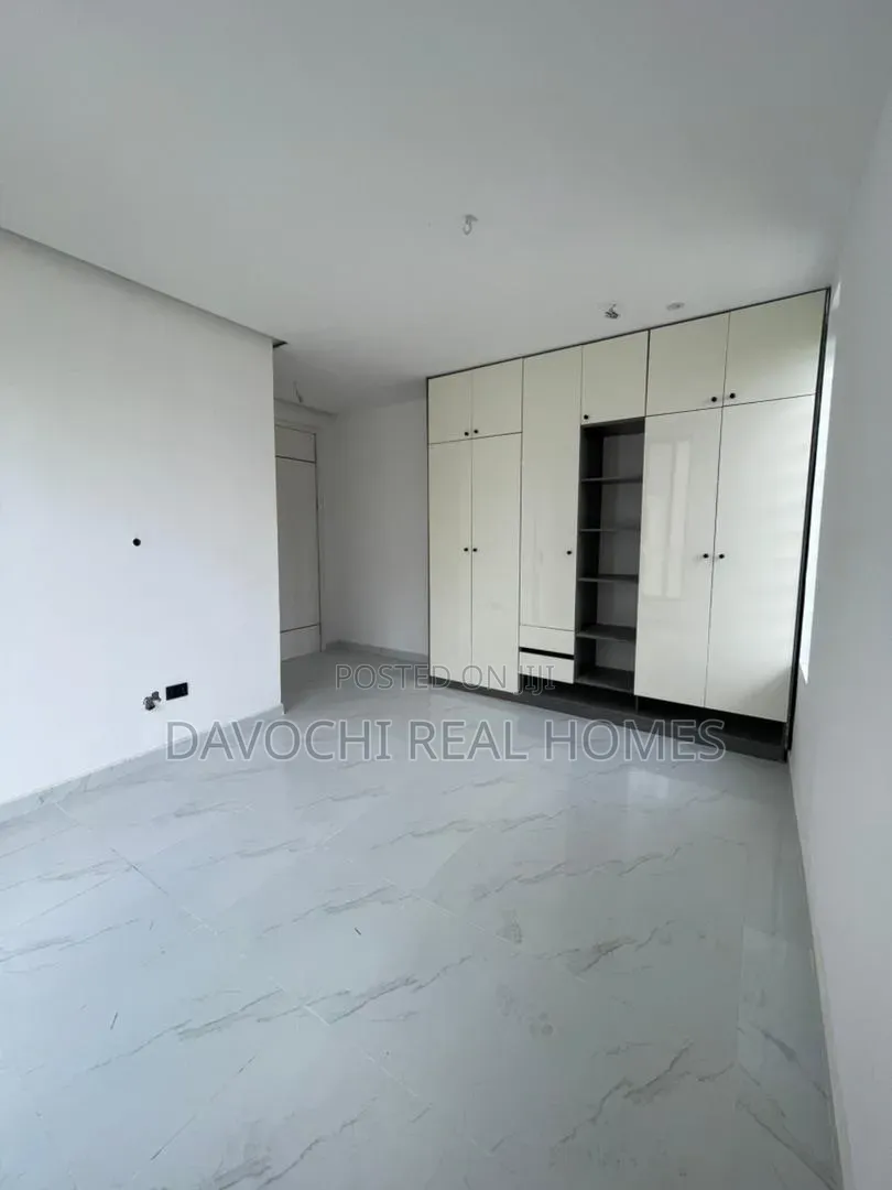 3bdrm Apartment in Lekki Phase 1 for sale in Lekki Phase 1