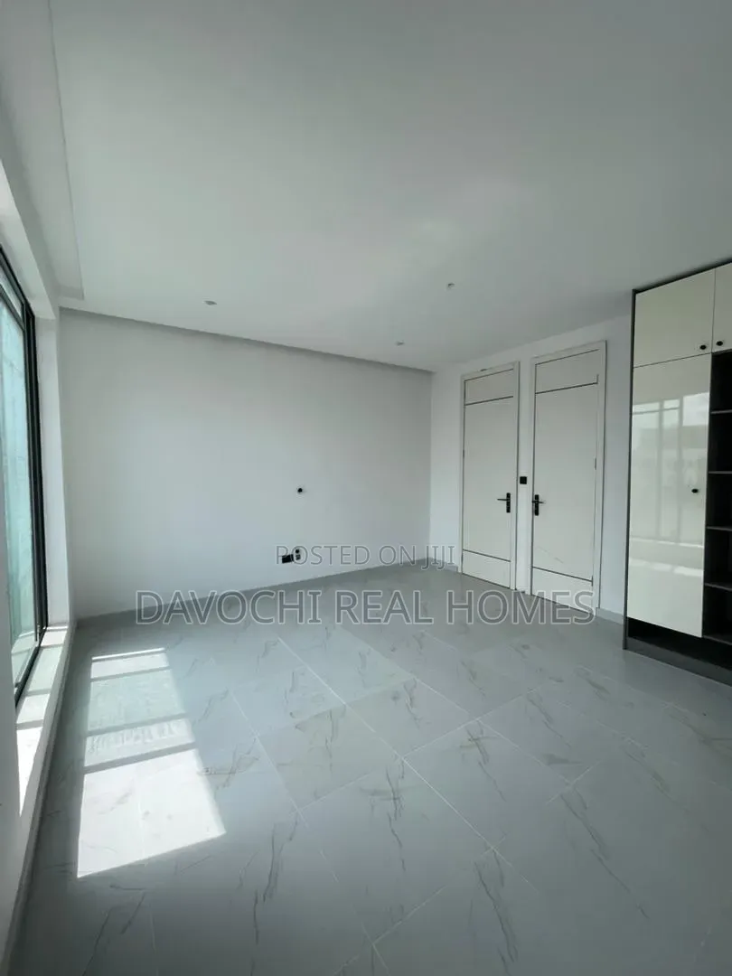 3bdrm Apartment in Lekki Phase 1 for sale in Lekki Phase 1
