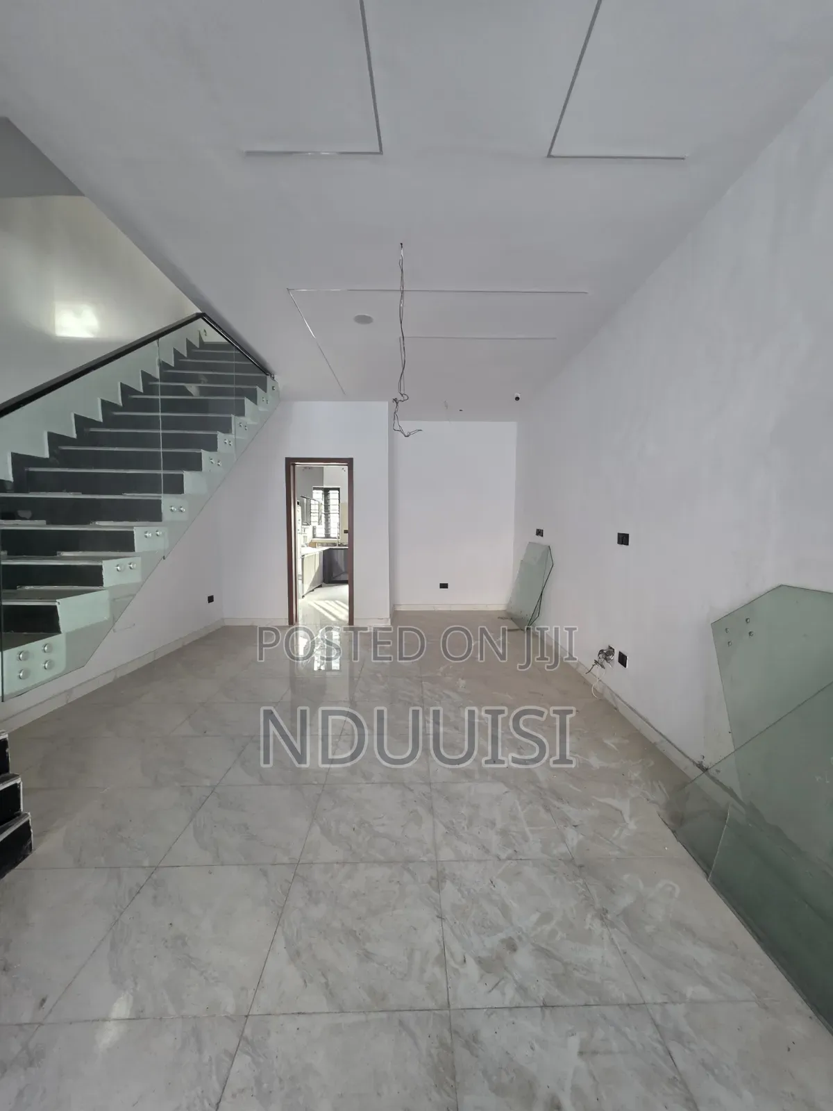 2bdrm Townhouse/Terrace in Lekki Phase 2 for sale in Lekki Phase 2